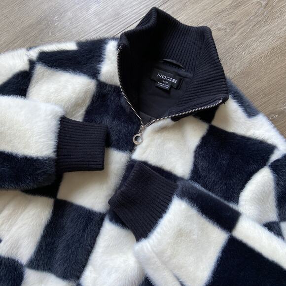 NOIZE Vegan Fur Jacket Women Sz XS Black & White Short Length Front Pockets - Picture 1 of 14